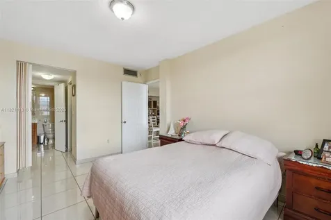 6705 NW 169th Street Hialeah FL 33015