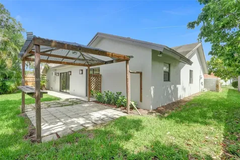 8511 NW 51st Court Lauderhill FL 33351