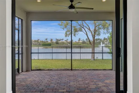 4833 San Fratello Circle Lake Worth FL 33467