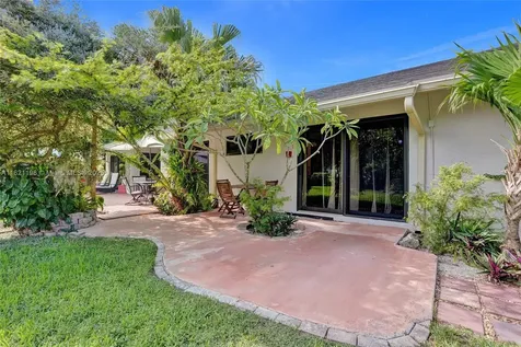 10030 SW 8th Street Pembroke Pines FL 33025