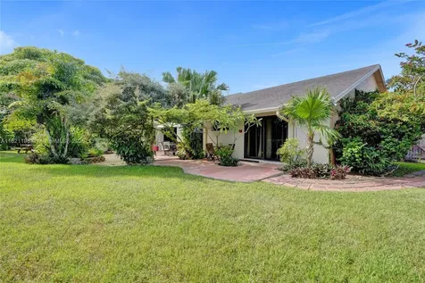 10030 SW 8th Street Pembroke Pines FL 33025
