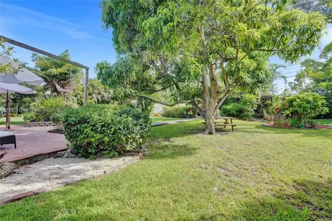 10030 SW 8th Street Pembroke Pines FL 33025