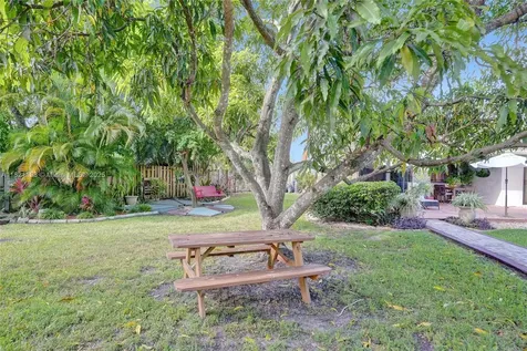 10030 SW 8th Street Pembroke Pines FL 33025