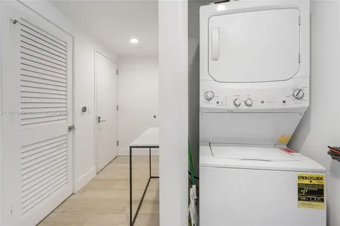 121 NE 34th Street Miami FL 33137