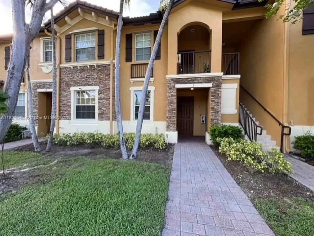 9267 SW 227th Street Cutler Bay FL 33190