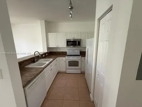 9267 SW 227th Street Cutler Bay FL 33190
