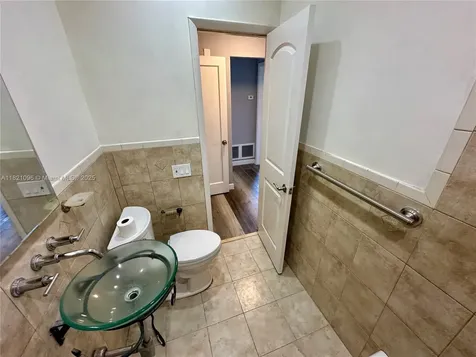 440 NW 134th Street North Miami FL 33168