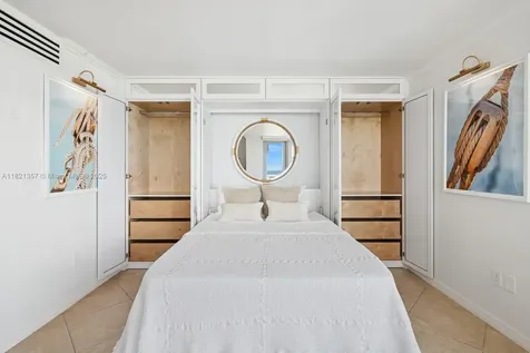 2899 Collins Avenue Miami Beach FL 33140