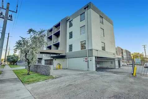 1595 NE 135th Street North Miami FL 33161