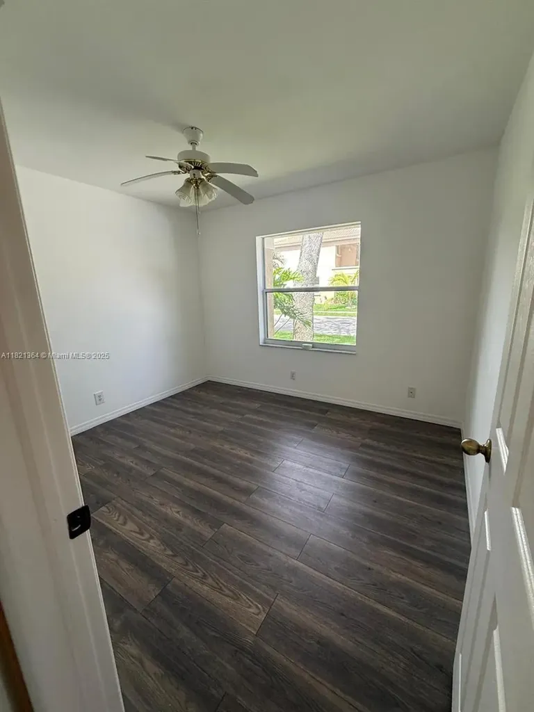 5657 NW 121st Avenue Coral Springs FL 33076