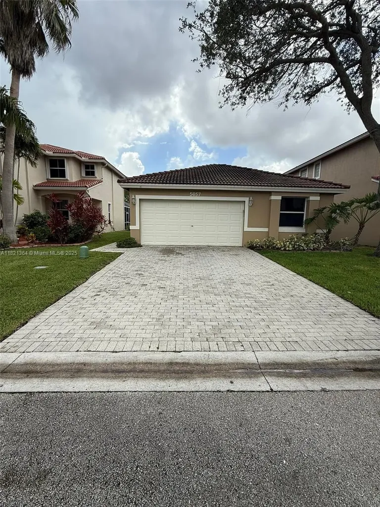 5657 NW 121st Avenue Coral Springs FL 33076
