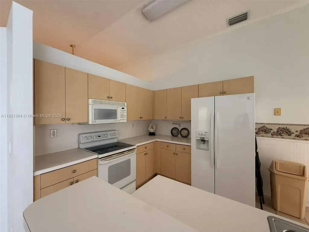 5657 NW 121st Avenue Coral Springs FL 33076