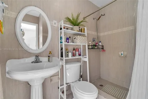 19770 SW 101st Avenue Cutler Bay FL 33157