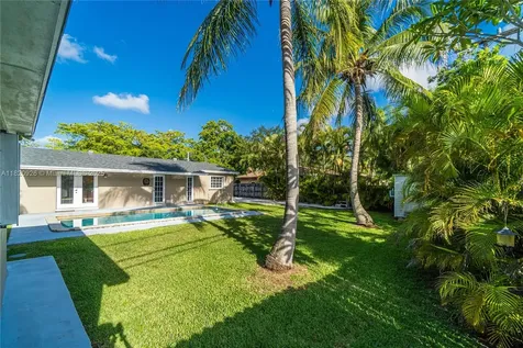 19770 SW 101st Avenue Cutler Bay FL 33157