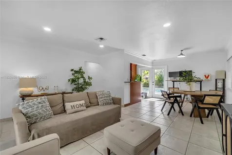 19770 SW 101st Avenue Cutler Bay FL 33157