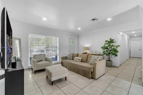 19770 SW 101st Avenue Cutler Bay FL 33157