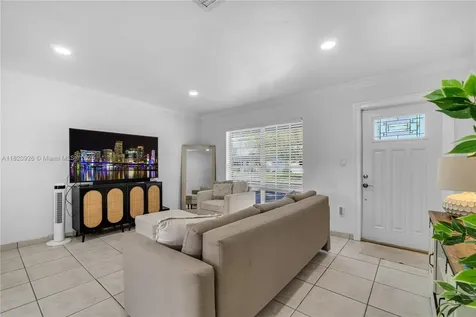 19770 SW 101st Avenue Cutler Bay FL 33157