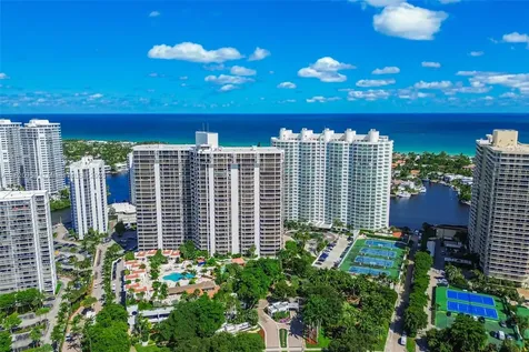 20281 E Country Club Drive Aventura FL 33180