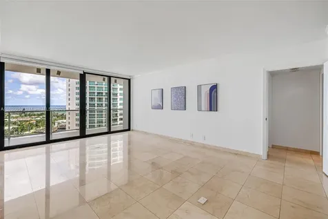 20281 E Country Club Drive Aventura FL 33180