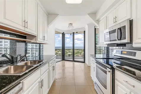 20281 E Country Club Drive Aventura FL 33180
