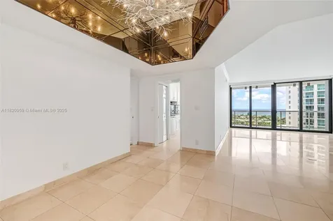 20281 E Country Club Drive Aventura FL 33180