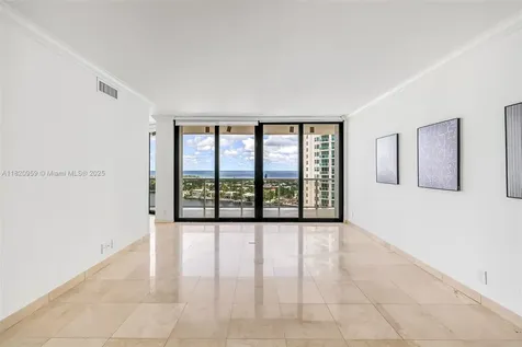 20281 E Country Club Drive Aventura FL 33180