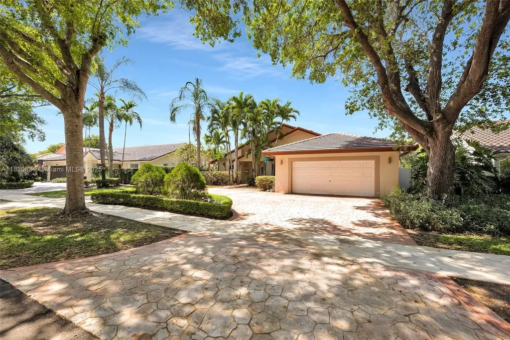 14460 Glencairn Road Miami Lakes FL 33016