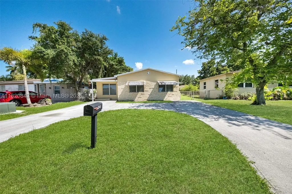 6428 Plunkett Street Hollywood FL 33023