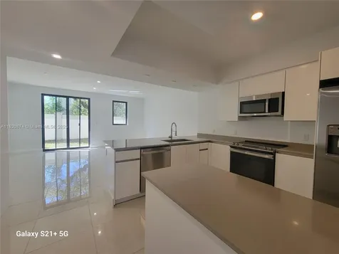 4117 N Oak Place Dania Beach FL 33314