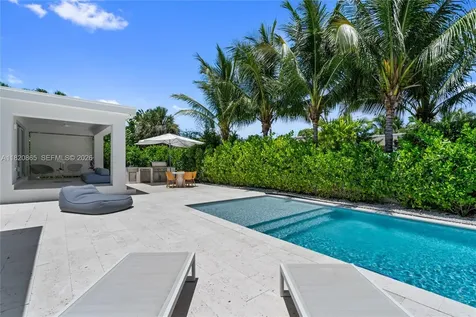 9033 Emerson Avenue Surfside FL 33154