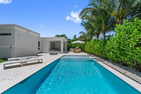 9033 Emerson Avenue Surfside FL 33154