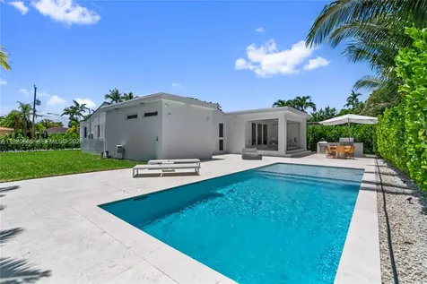 9033 Emerson Avenue Surfside FL 33154