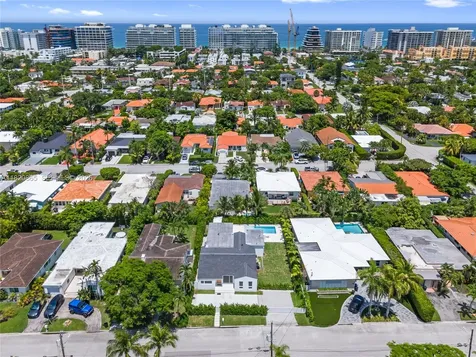 9033 Emerson Avenue Surfside FL 33154