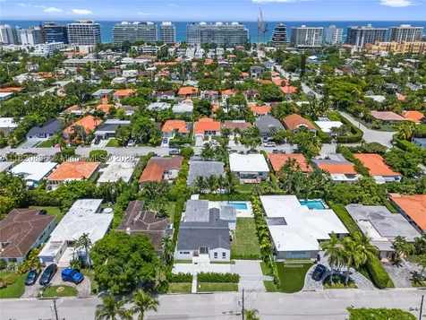 9033 Emerson Avenue Surfside FL 33154