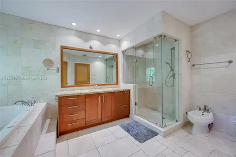 2085 Ixora Road North Miami FL 33181