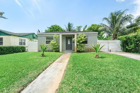 602 El Prado West Palm Beach FL 33405