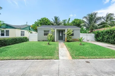 602 El Prado West Palm Beach FL 33405