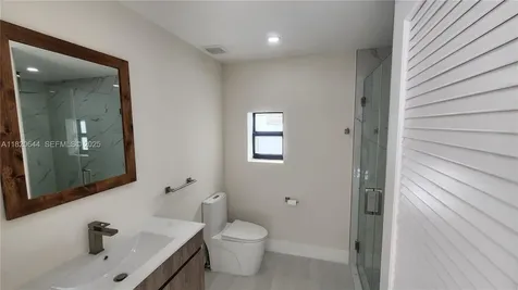 85 Deer Run Miami Springs FL 33166