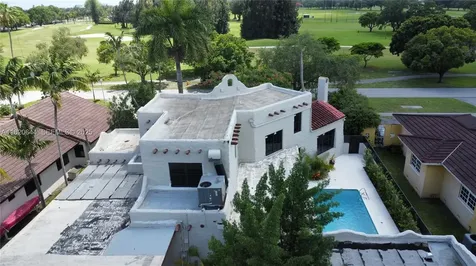85 Deer Run Miami Springs FL 33166