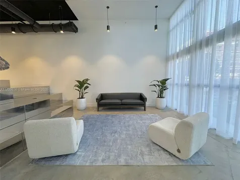 1642 NE 1st Avenue Miami FL 33132