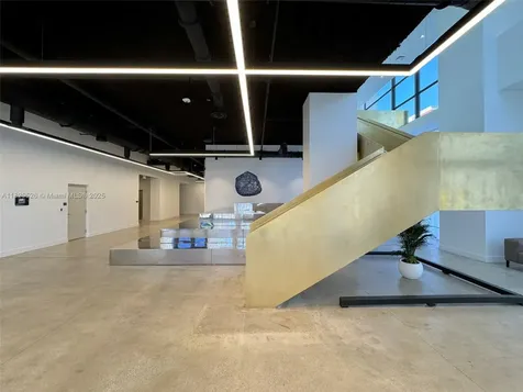 1642 NE 1st Avenue Miami FL 33132