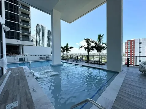 1642 NE 1st Avenue Miami FL 33132