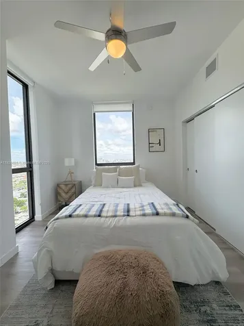 1642 NE 1st Avenue Miami FL 33132