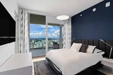 18975 Collins Avenue Sunny Isles Beach FL 33160