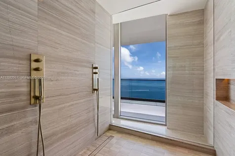 18975 Collins Avenue Sunny Isles Beach FL 33160
