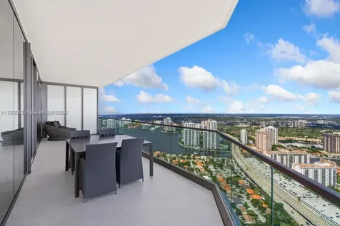 18975 Collins Avenue Sunny Isles Beach FL 33160
