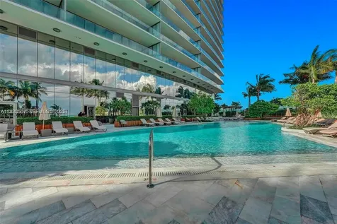 18975 Collins Avenue Sunny Isles Beach FL 33160