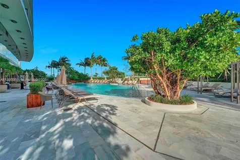 18975 Collins Avenue Sunny Isles Beach FL 33160