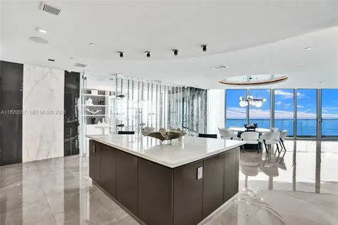 18975 Collins Avenue Sunny Isles Beach FL 33160