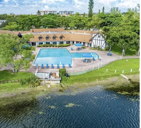 3730 Inverrary Drive Lauderhill FL 33319